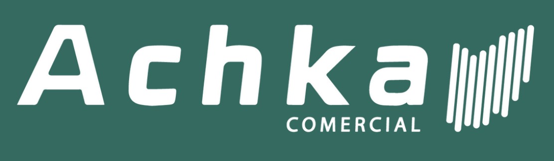Logo Achka Comercial en blanco